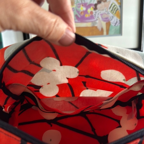Marimekko Lumimarja Snowberry Red Orange Cosmetic Travel Bag - Picture 6 of 8